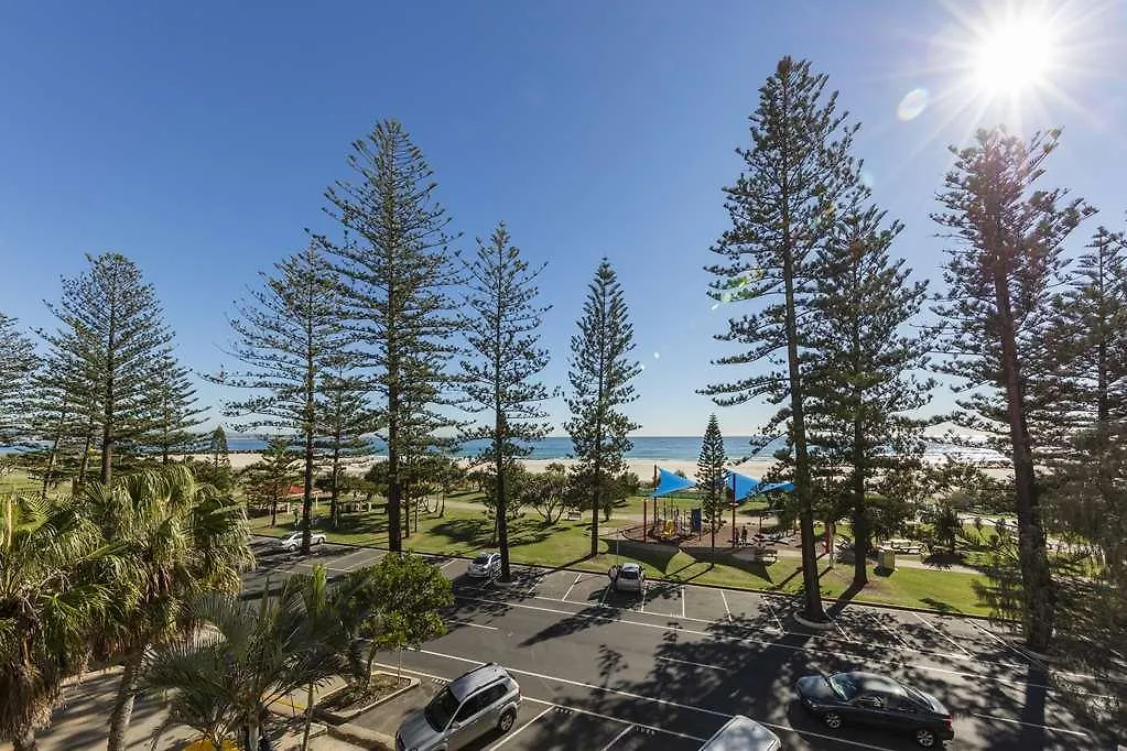 Oaks Gold Coast Calypso Plaza Suites מלון דירות