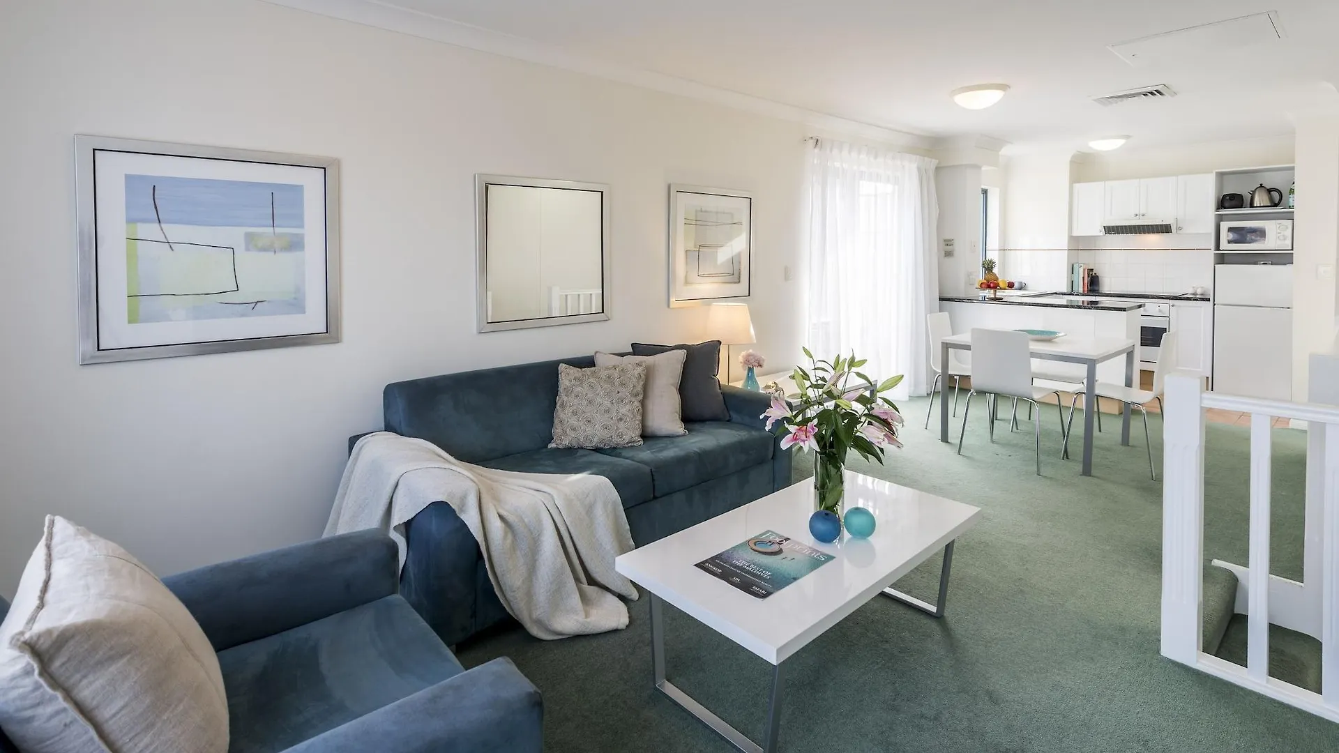 Oaks Gold Coast Calypso Plaza Suites 4*,  Australien
